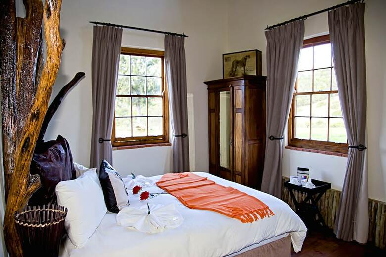 Posada Addo Bush Palace Private Reserve