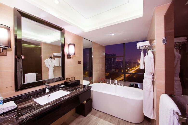 Chengdu Leisden Hotel