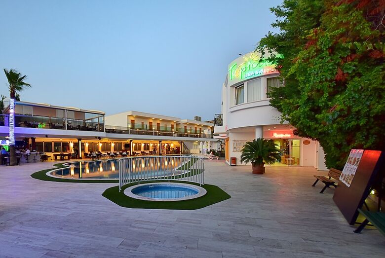 Tropicana Beach Hotel