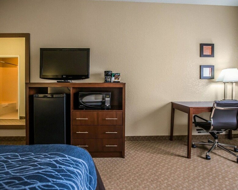 Hotel Quality Inn & Suites