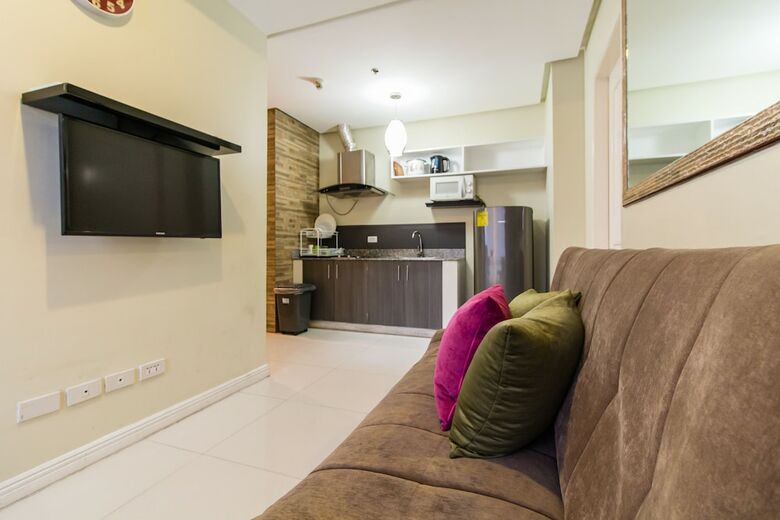 Jmm Grand Suites