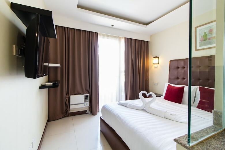 Jmm Grand Suites