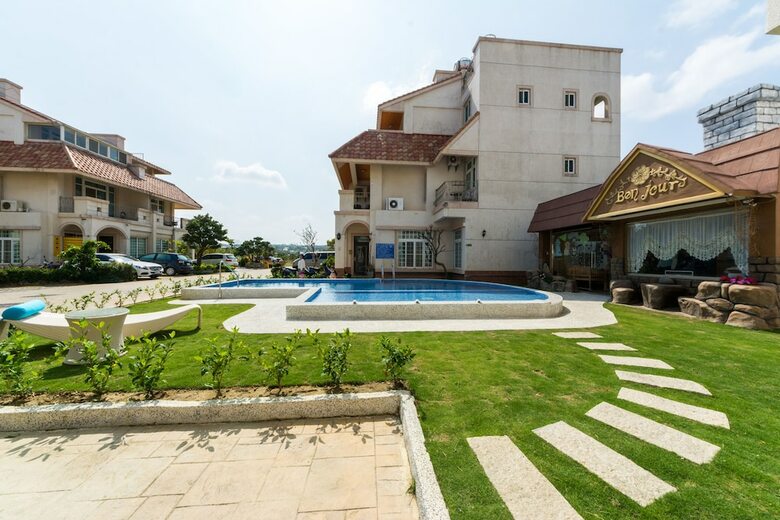 Bed & Breakfast Kenting Bonjour Resort