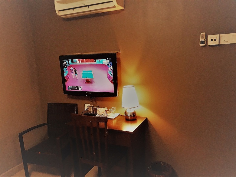 Hotel Ciq, Lumba Kuda