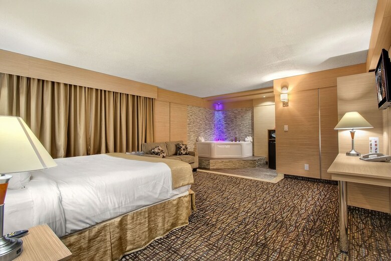 Ocean Beach Palace Hotel And Suites