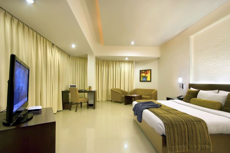 Hotel Express Residency