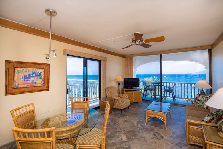 Lahaina Shores Beach Resort