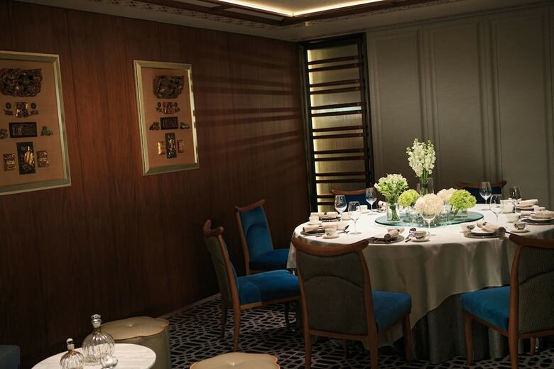 Renaissance Hong Kong Harbour View Hotel