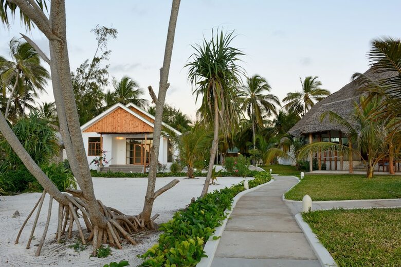 Hotel Kisiwa On The Beach