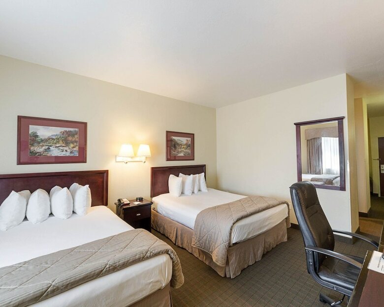 Hotel Quality Inn & Suites