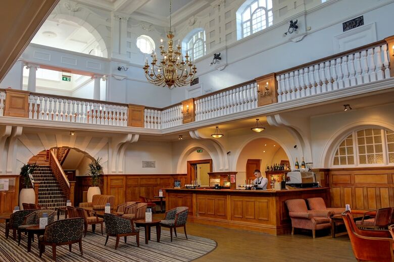Best Western Chilworth Manor Hotel