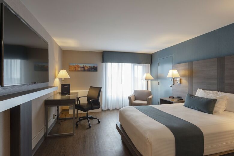 Hotel Rit Inn & Conference Center