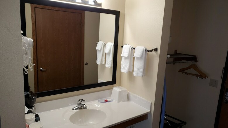 Motel Super 8 By Wyndham Waverly