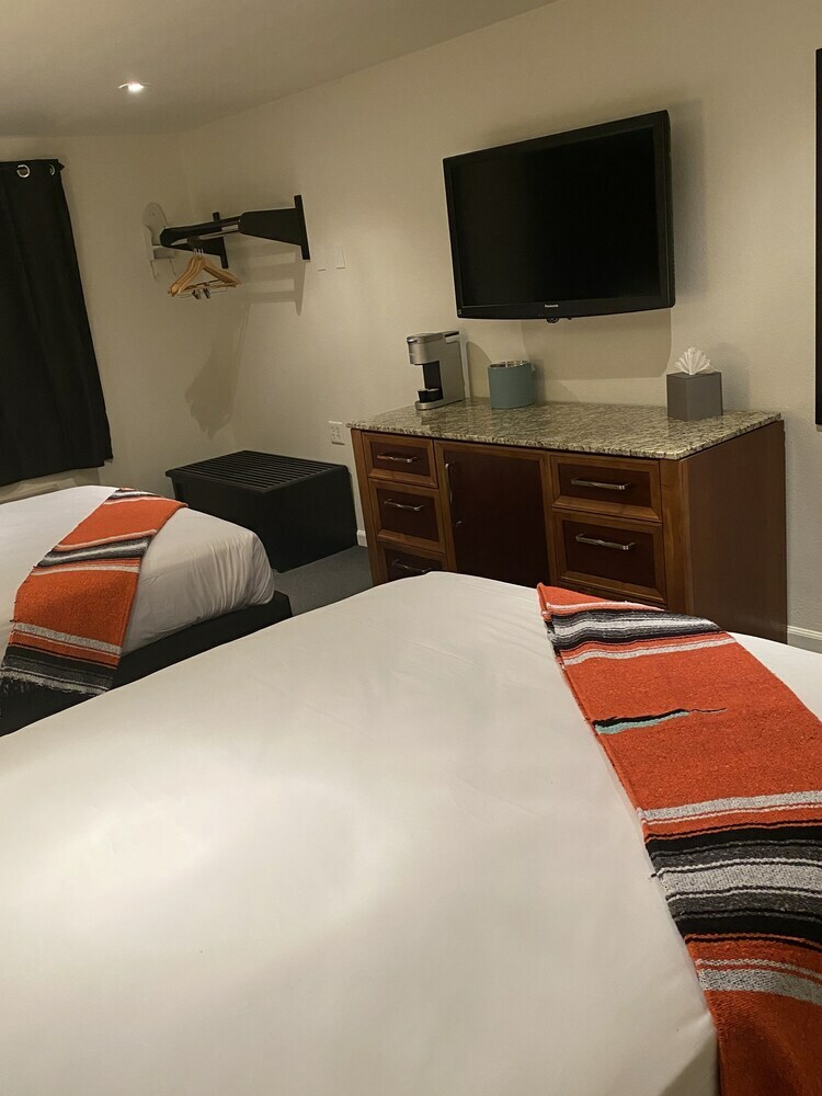 Hotel Coyote South