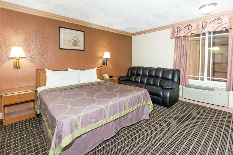 Hotel Super 8 By Wyndham Azusa