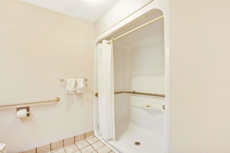 Motel Super 8 By Wyndham Olive Branch
