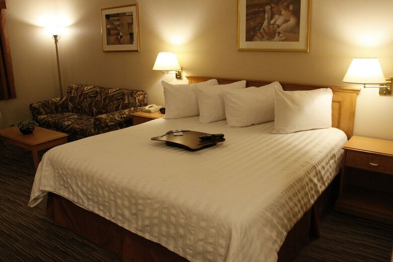 Hotel Humphry Inn & Suites