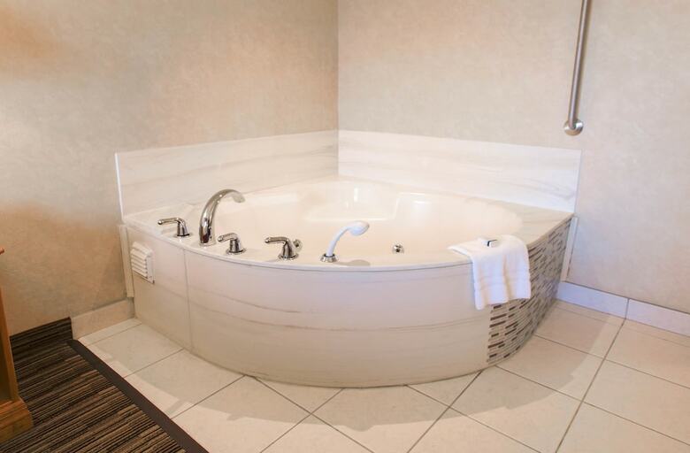 Hotel Humphry Inn & Suites