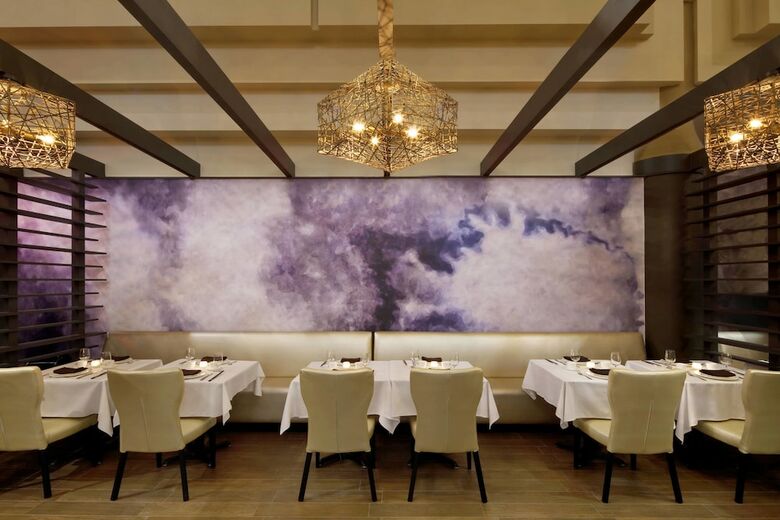 Sheraton Laguardia East Hotel