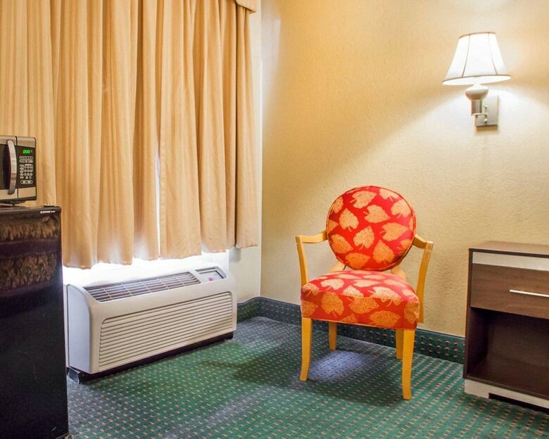 Hotel Rodeway Inn Mount Laurel Hwy 73