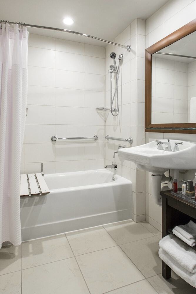 Hotel Rochester Airport Marriott