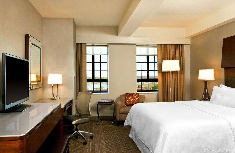 Hotel Eastland Park