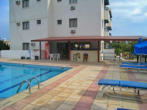 Maouris Hotel Apartments