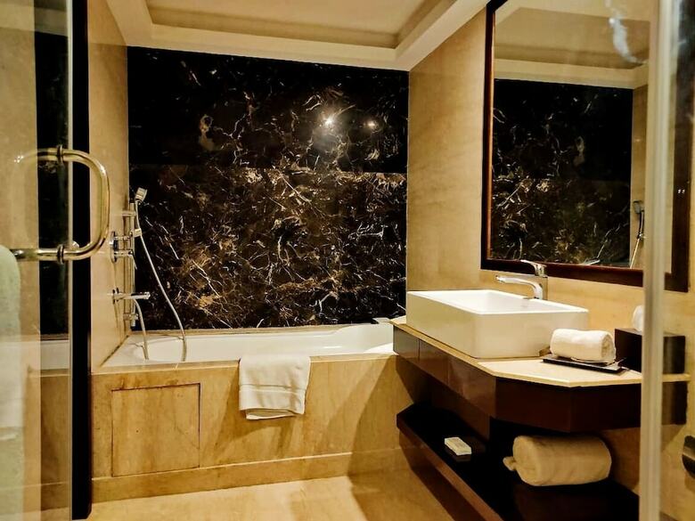 Hotel Country Inn & Suites By Radisson, Bhiwadi