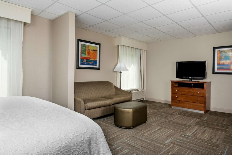 Hotel Hampton Inn Ft Chiswell