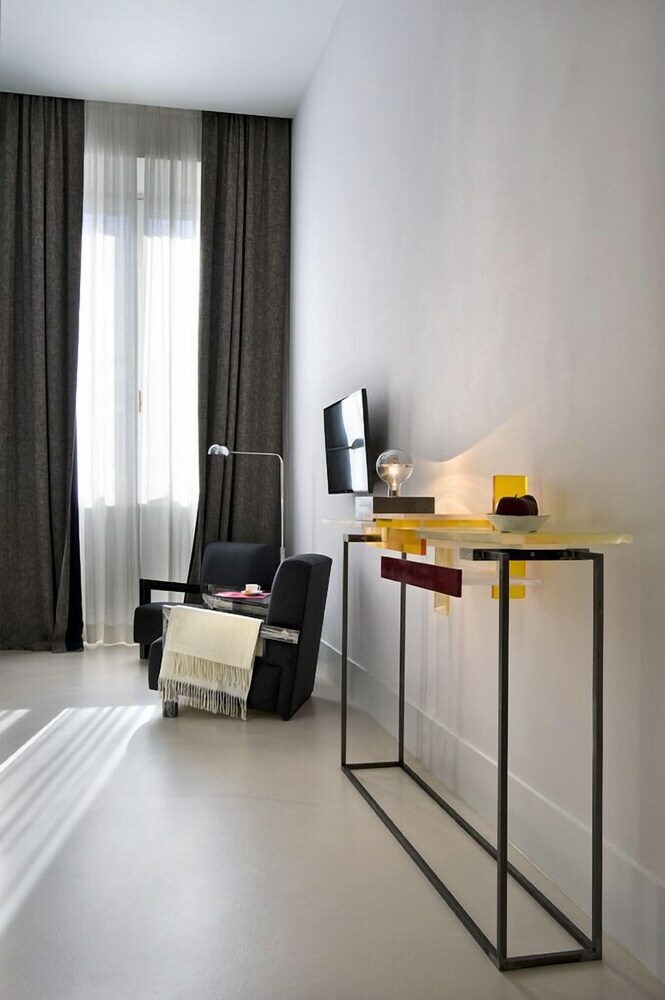 Hotel Piazza Di Spagna 9