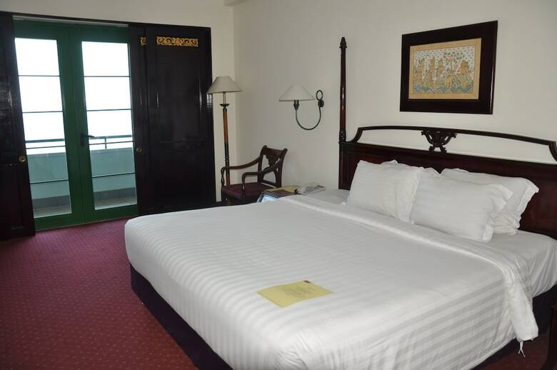 Hotel Inna Grand Bali Beach
