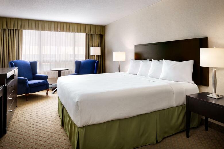 Hotel Greenwood Inn & Suites