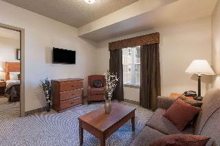 Clarion Hotel & Suites