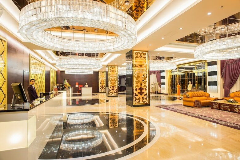 Royal Halong Hotel