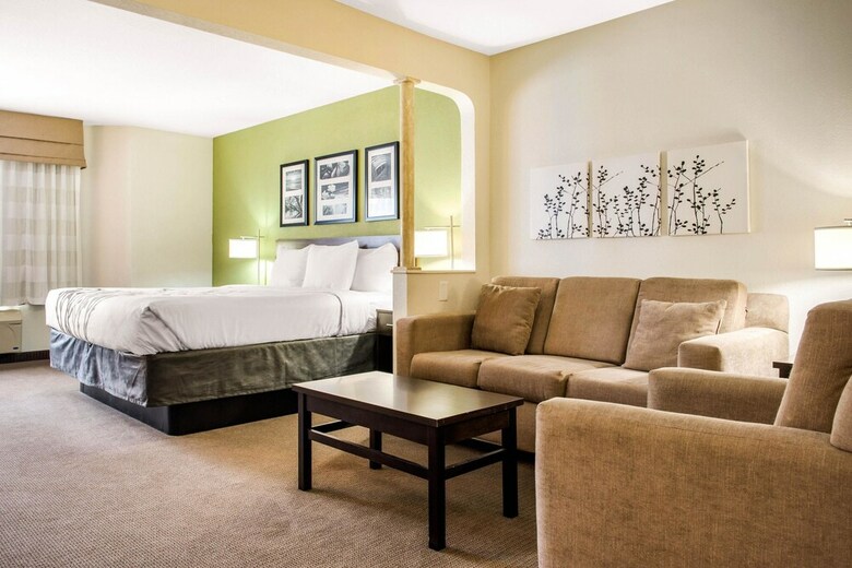 Hotel Sleep Inn & Suites