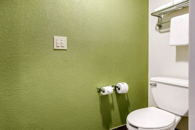 Hotel Sleep Inn & Suites