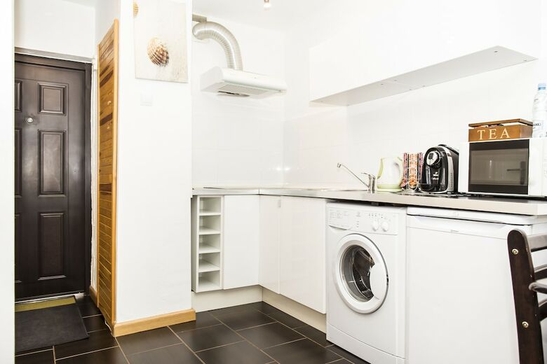 Aparthotel Hosapartments City Center