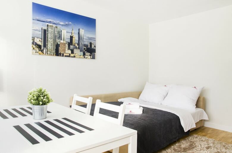 Aparthotel Hosapartments City Center