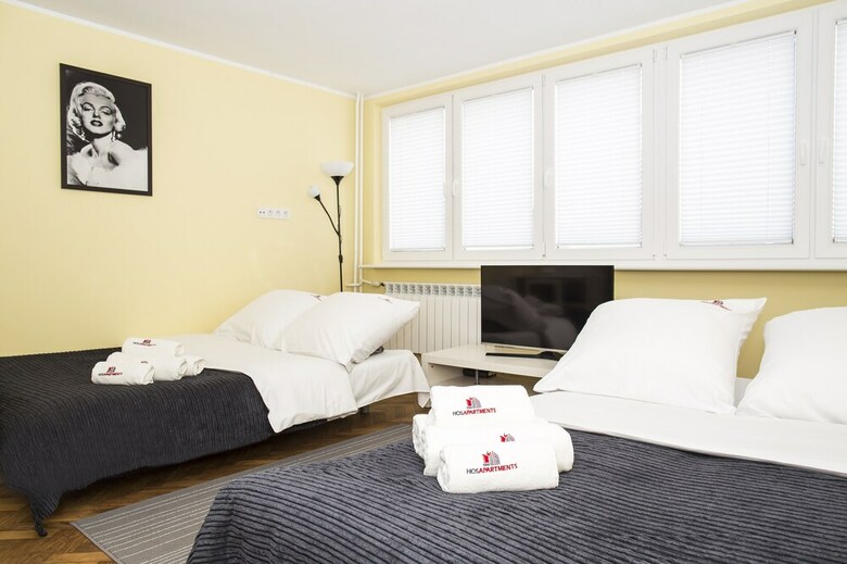 Aparthotel Hosapartments City Center
