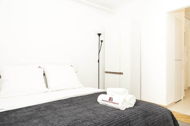 Aparthotel Hosapartments City Center