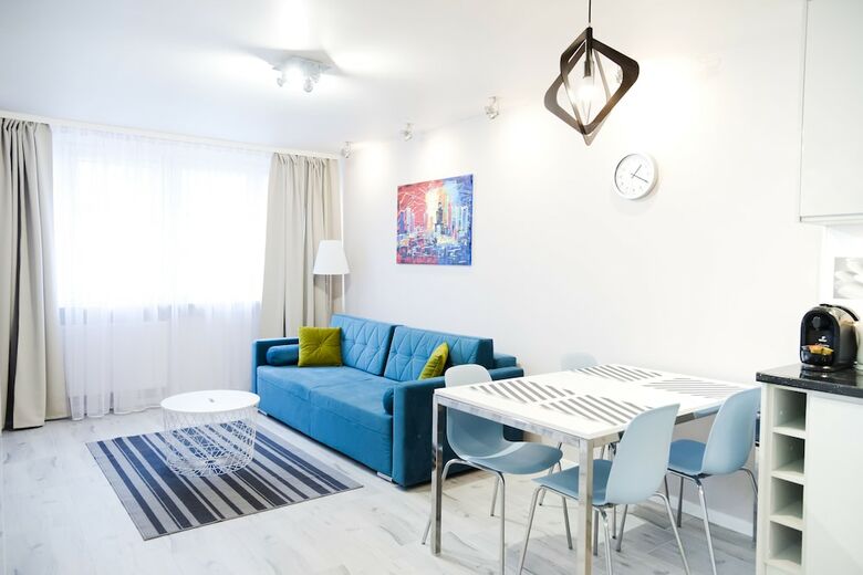 Aparthotel Hosapartments City Center