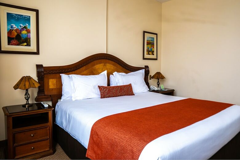 Miraflores Colon Hotel