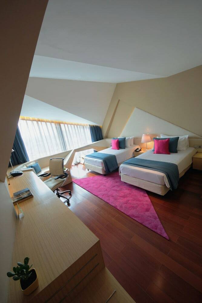 Hotel Vivanta New Delhi,dwarka