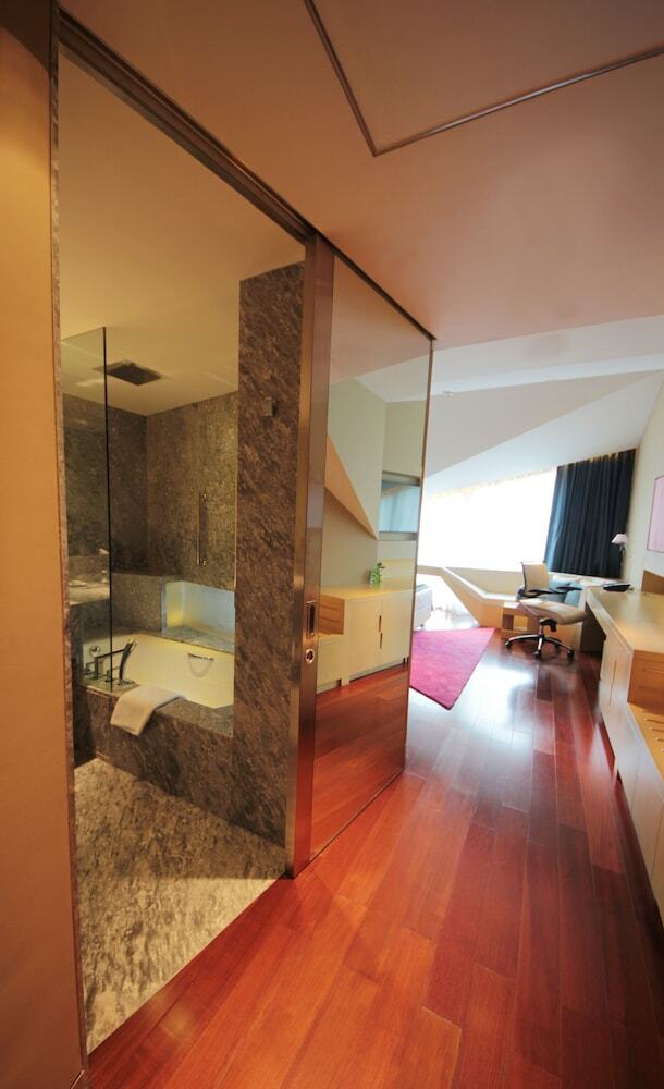 Hotel Vivanta New Delhi,dwarka