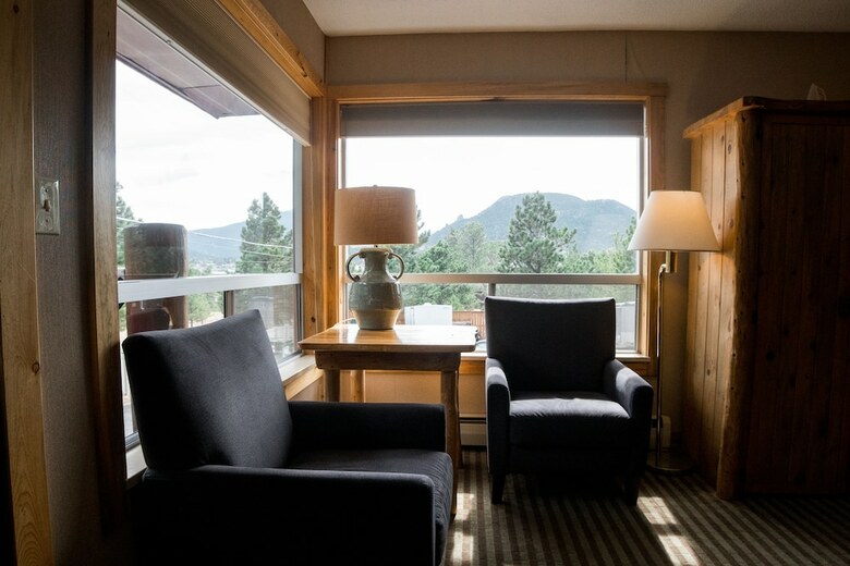 Hotel Estes