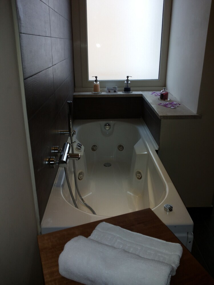 Aida Charming Rooms