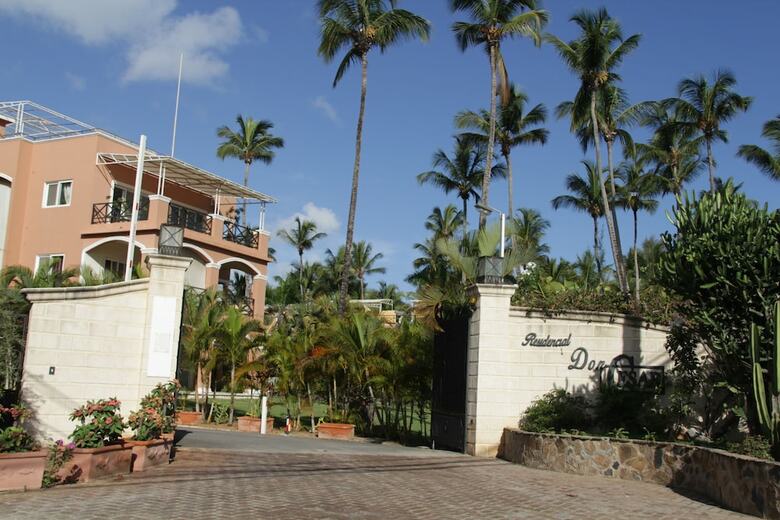 Apartamentos Hotel Don Cesar