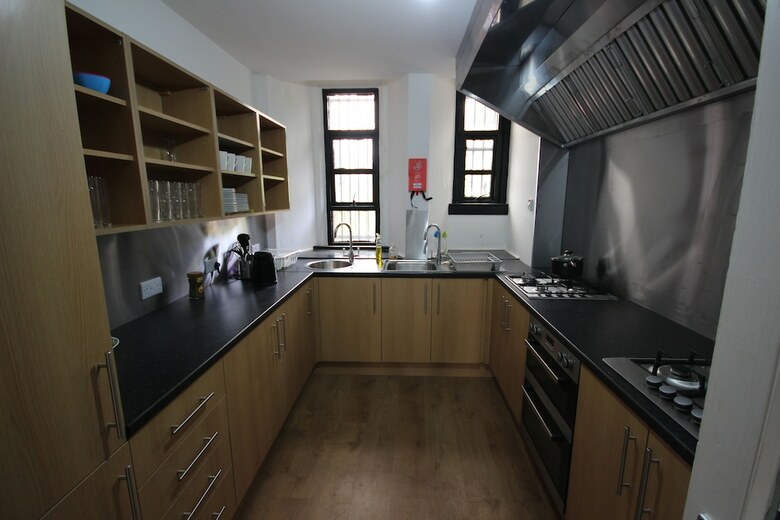 Hostal Tartan Lodge - Hostel