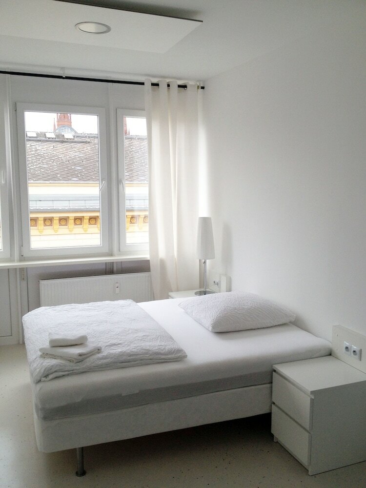 Hostal Business Hostel Wiesbaden