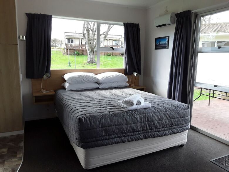 Whanganui River Top 10 Holiday Park